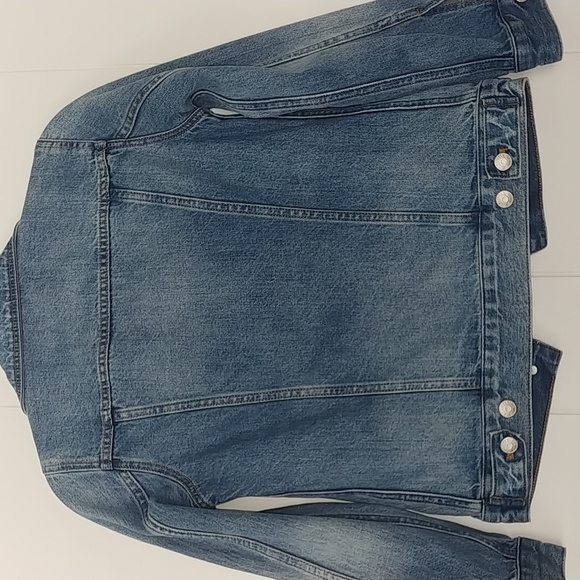 Madewell Denim Jacket - Picture 4 of 13